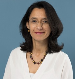 Portrait de Jenny — Suivi séjours Irlande, Espagne, Malte & suivi